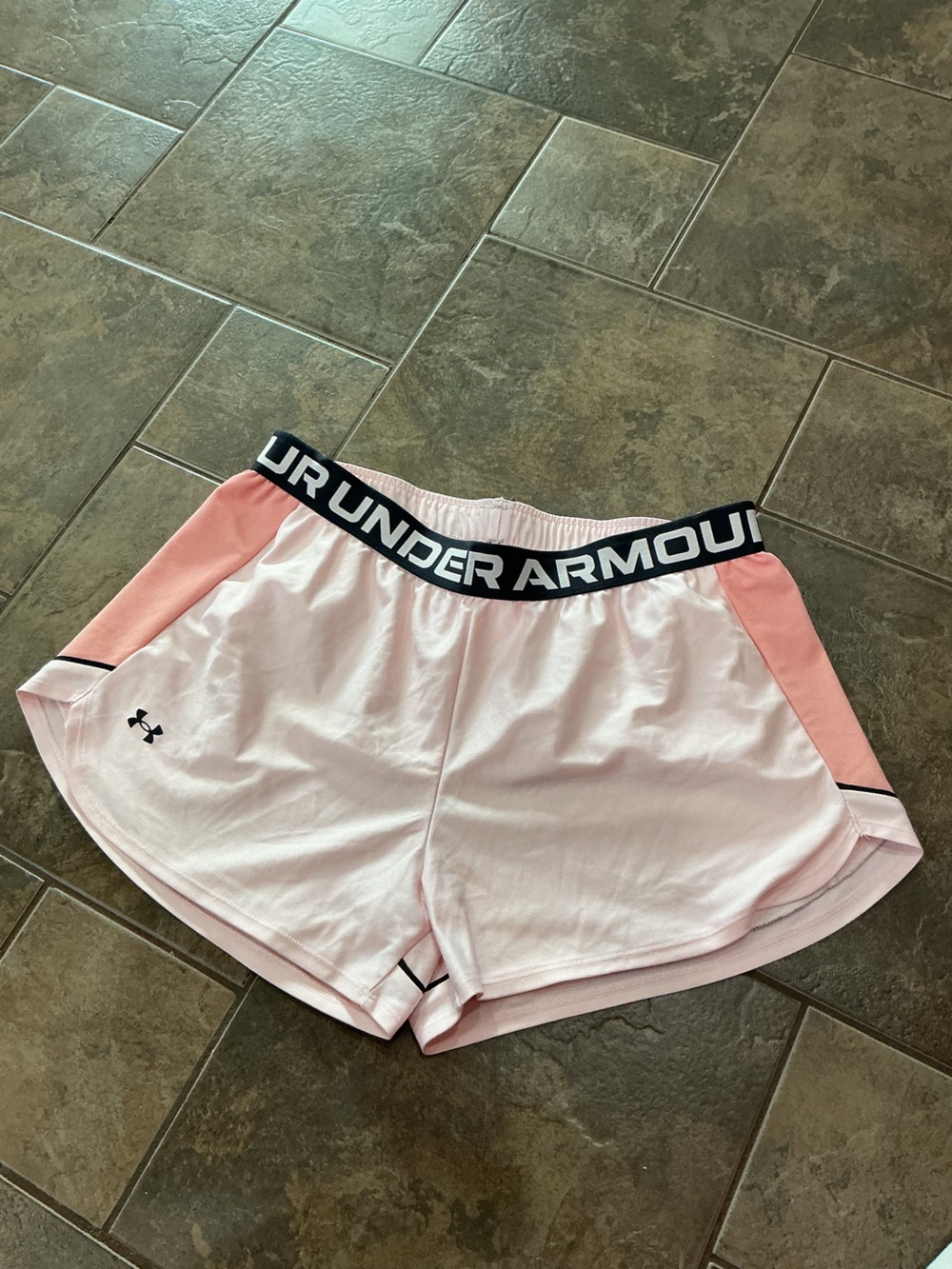 🥵 Under Armour Pink Athletic Shorts with Coral Panels and Black Waistband